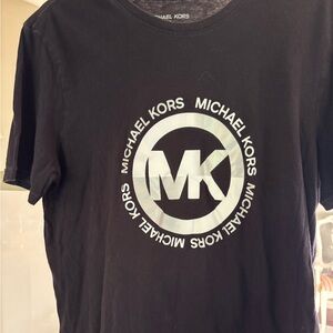 Michael Kors T-Shirt size medium. Short sleeve. Cotton. EUC